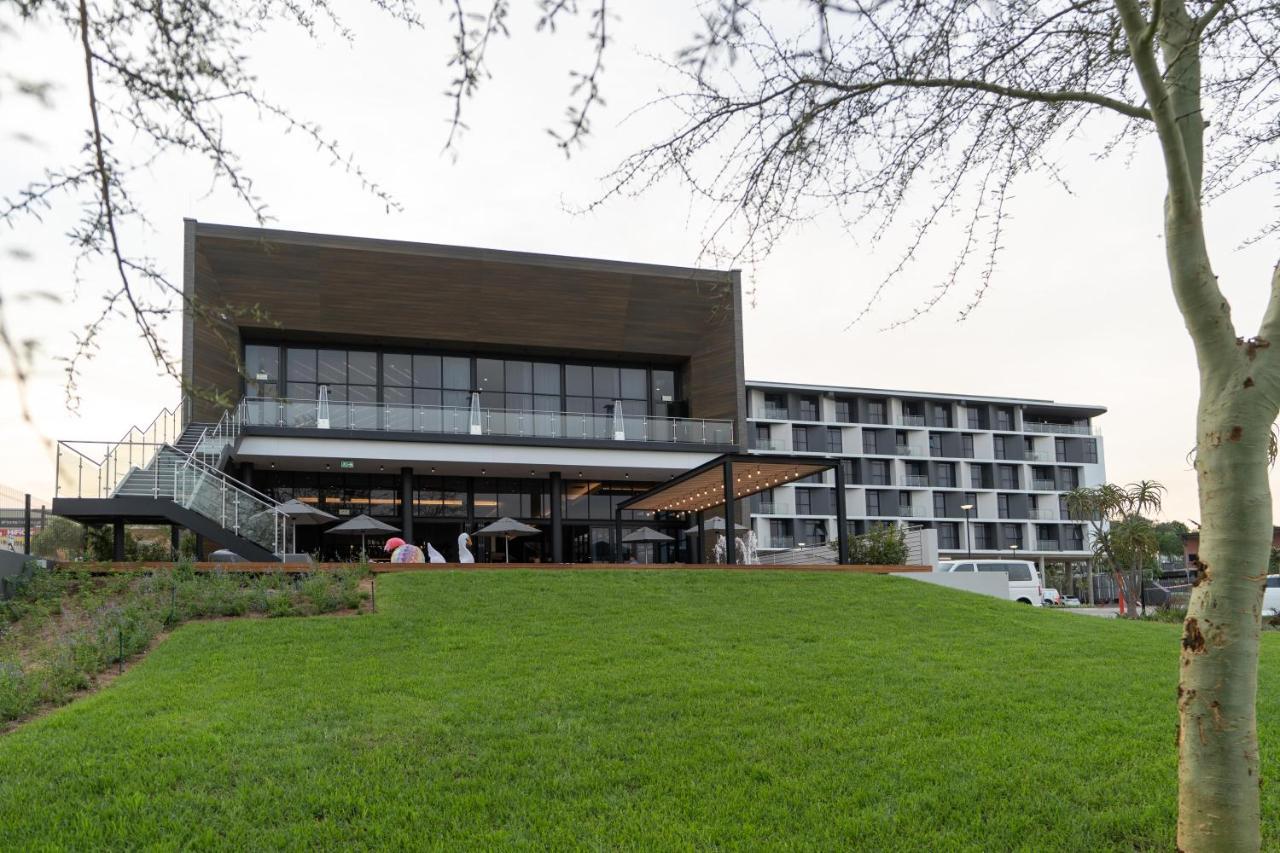 The Capital Mbombela Aparthotel ภายนอก รูปภาพ